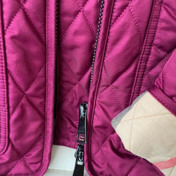 Burberry Brit Diamond Quilted Thermoregulated Jacket with zipper. - Picture 5 of 9